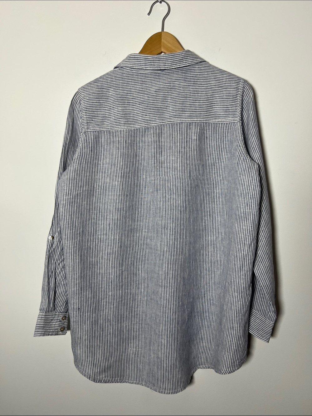 Tahari 100% Linen Classic Navy & White Vertical Stripe Button-Down Shirt Coastal - Picture 11 of 12